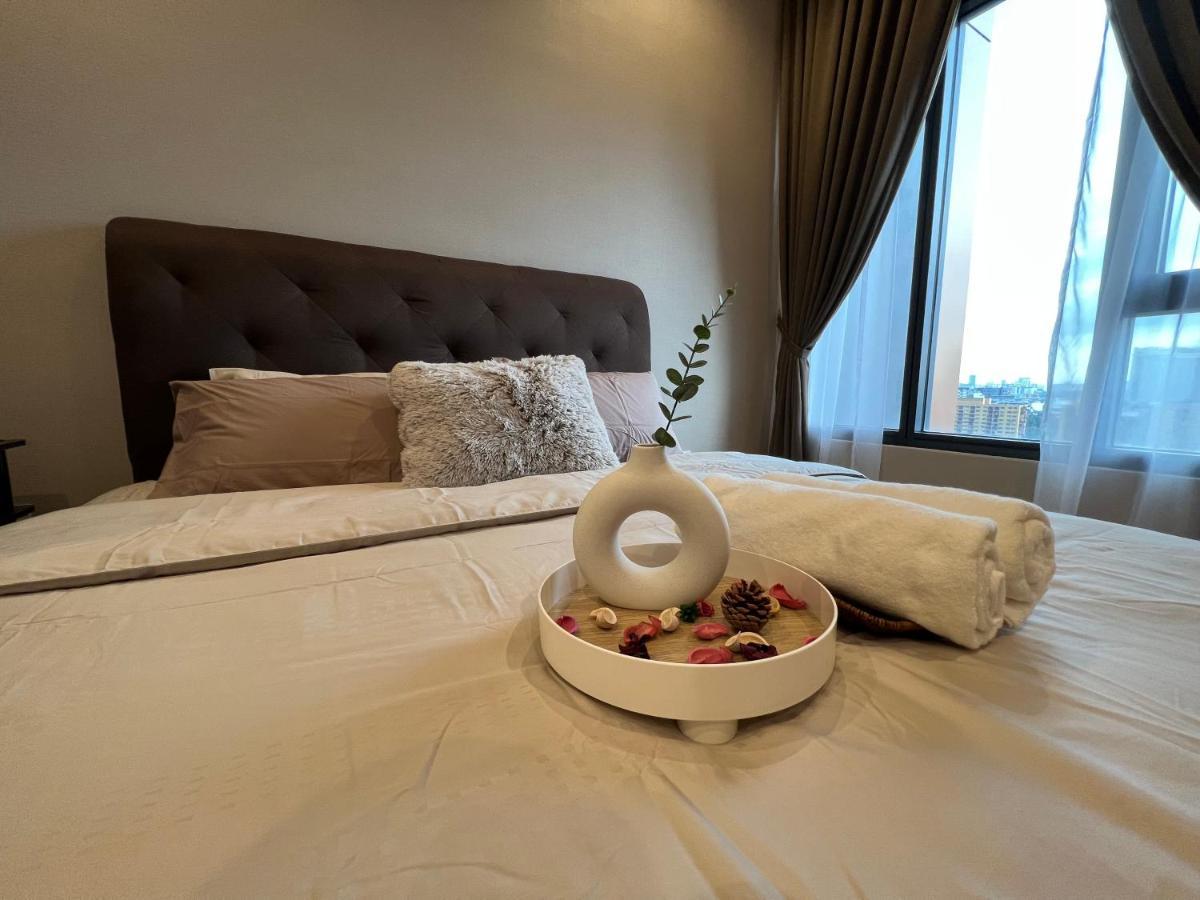 Apartment Lucentia Bbcc Lalaport At By Luxe