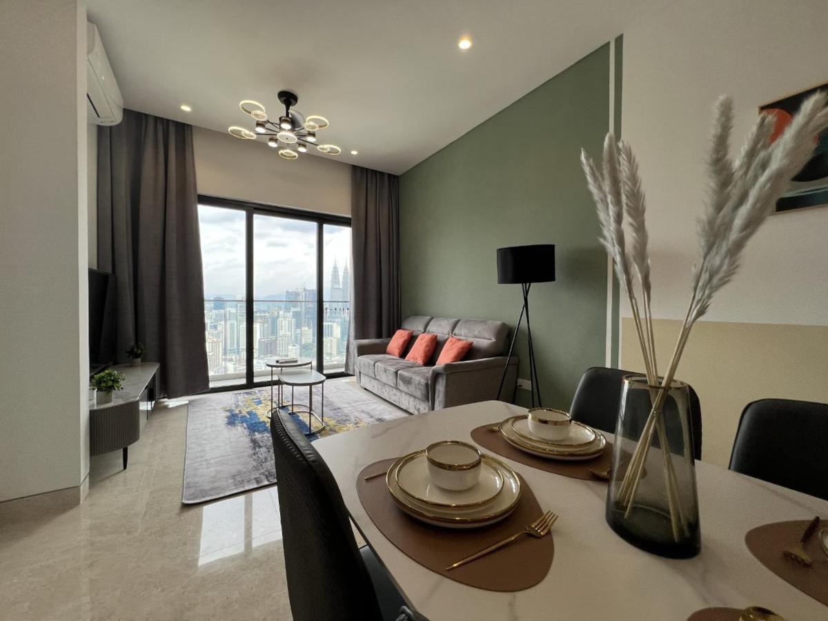 Lucentia Bbcc Lalaport At By Luxe Apartment