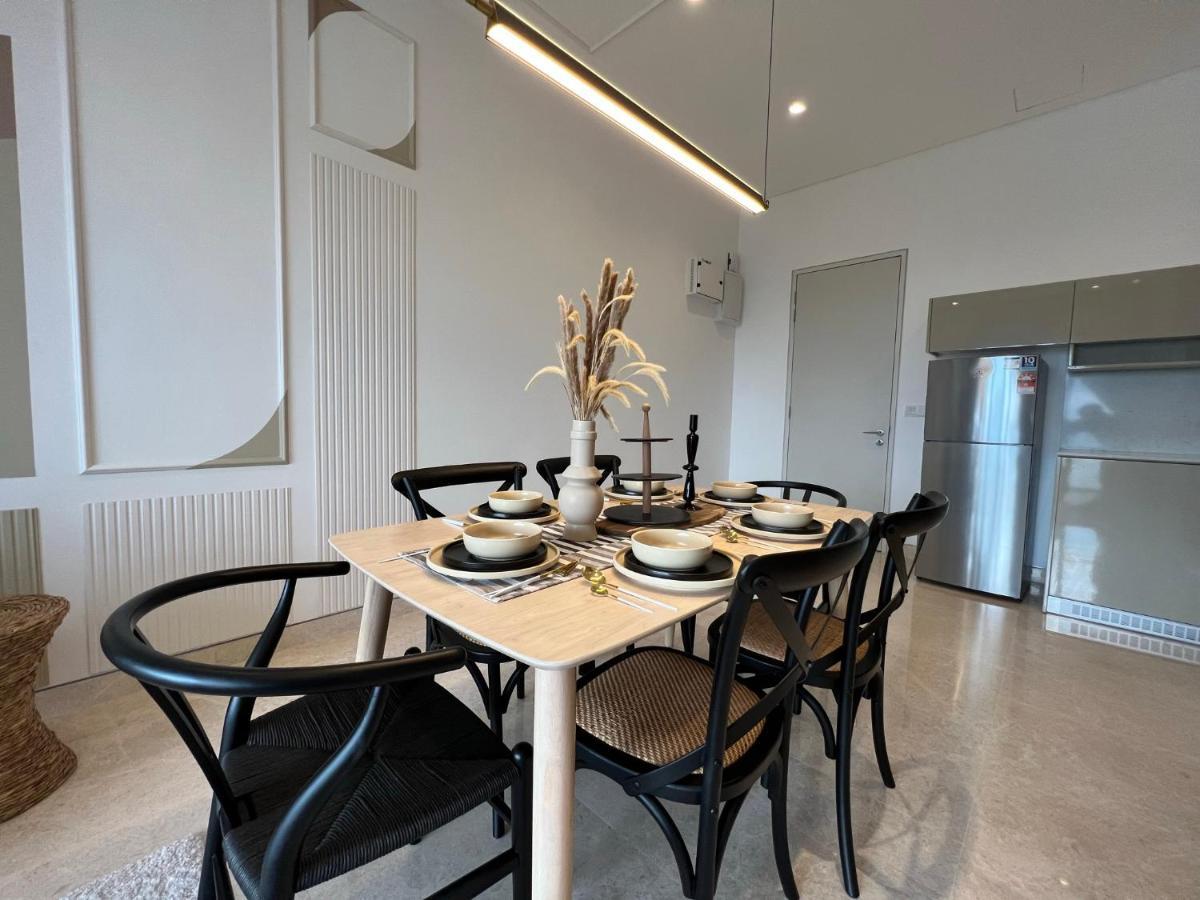 Lucentia Bbcc Lalaport At By Luxe Apartment